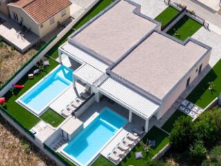 POLJICA BRIG - VILLA S BAZENOM, NOVOGRADNJA