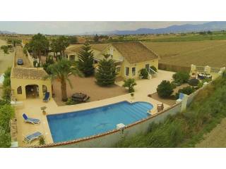 A big 3 bedroom 2 bathroom villa Catral