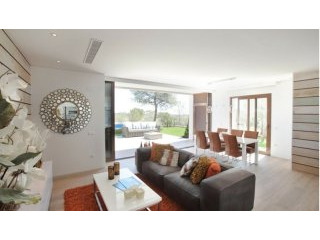 Three Bedroom Villa,10, Acacia..