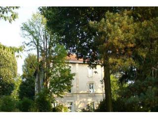 7 bedroom House For Sale: 42480 SAINT..