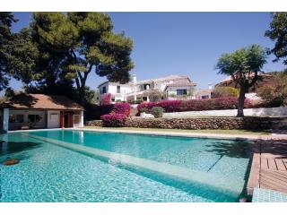 7 Bedrooms - Villa - Malaga - For Sale