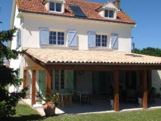 Charming 5 Bedroom Stone Property..