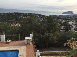 5 Bedrooms - Villa - Alicante - For Sale