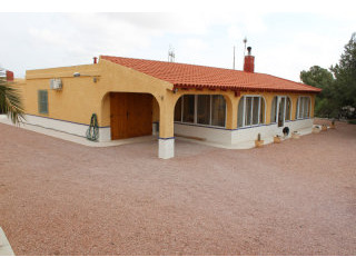 3 Bedrooms - Villa - Alicante - For Sale