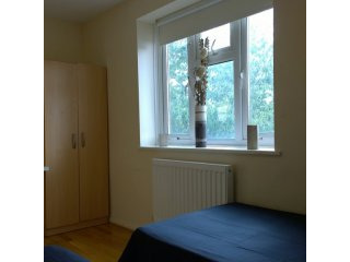 Spacious Double Bedroom In North London..