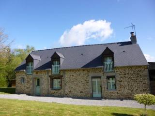Ideal Equestrian House with 6.2 Hectares