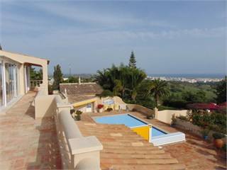 4 bedrooms-Villa-Lagos-Algarve-for sale