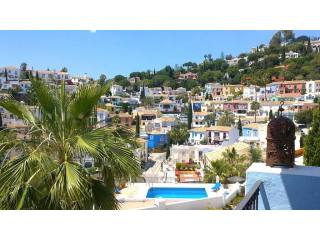 2 bedroom town house for sale