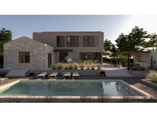 Istra, Vrsar, 180m2 kuća s bazenom i velikom okućnicom