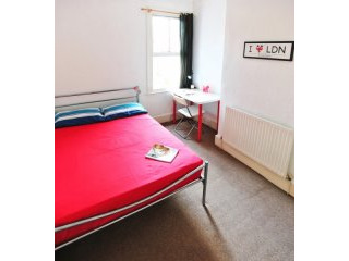 Single with double bed near Leyton..