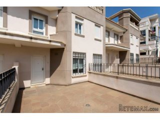 Los bungalows se ubican en un complejo residencial..
