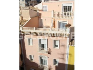 Charming Town House Near The Sea