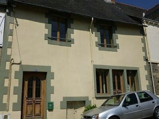 3 bedroomed terraced cottage with..