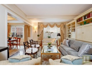 3 bedroom Apartment For Sale: 245 EAST..