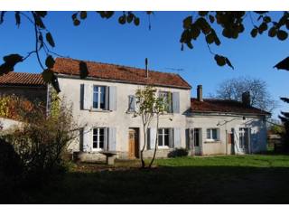 Lovely 3-bed, habitable village property