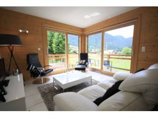 Recently constructed, superbly..