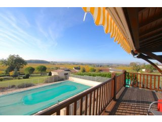 Superb 4-bed, 3 bathroom villa with..