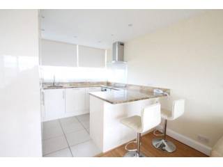 2 bed flat to rent