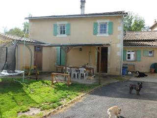 4 Bedroom Stone House With Garden
