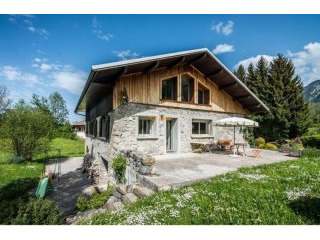 Beautiful 6 Bedroom Alpine Farm..