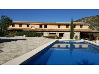 Fully restored 4/5 bedroom finca (old..