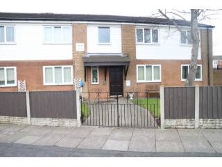 1 bedroom flat to rent in Huyton