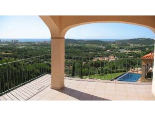 3 Bedrooms - Villa - Girona - For Sale