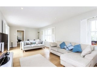 Havilland Mews
