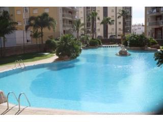 First Floor 2 Bedroom Apartment In La..