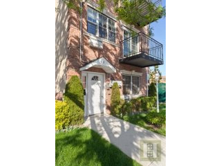 2 bedroom Apartment For Sale: 713 EAST..