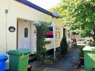 1 bedroom flat in Minster On Sea..