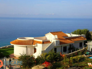Eden Villas, Zambrone