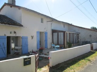 4 Bedroomed Stone House With Gite + Pool