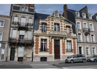 7 bedroom Town House For Sale: 62200..