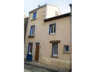 Conveniently Located Beautiful House
