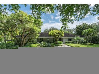 3 bedroom House For Sale: Pinecrest..