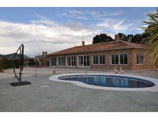 4 Bed Luxury In Barbarroja