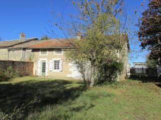 4 Bedroomed Stone House In Idyllic..