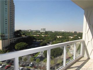 2 bedroom Flat For Sale: 2451 Brickell..