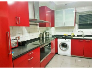 Lovely 3 bed apartment in Enaerio