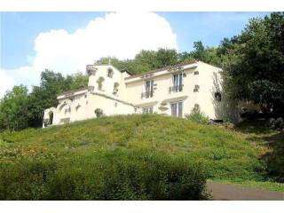 3 bedroom Character For Sale: 63320..