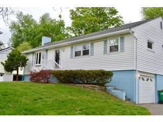 3 bedroom House For Sale: 106 Edgehill..