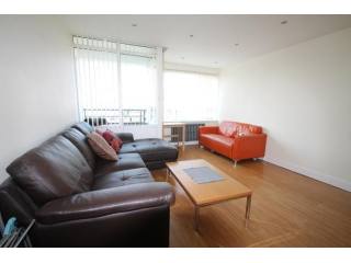 2 bed flat to rent
