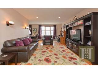 2 bedroom Apartment For Sale: 5715..