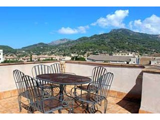 Modernist Town House In The Heart Of..