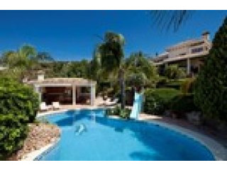 8 Bedrooms - Villa - Malaga - For Sale