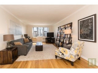 3 bedroom Apartment For Sale: 3235..