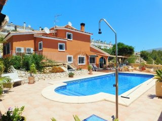 Immaculate Villa With Gorgeous..