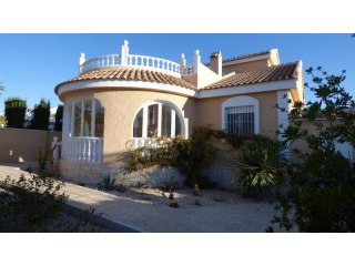 3 Bedrooms - Detached - Murcia - For..