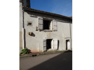 North Dordogne : Very Old Town Terraced..